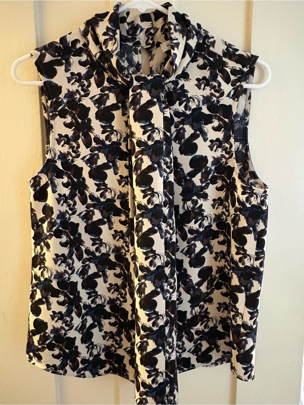 Nordstrom Black & White Tie-Neck Sleeveless Camisole